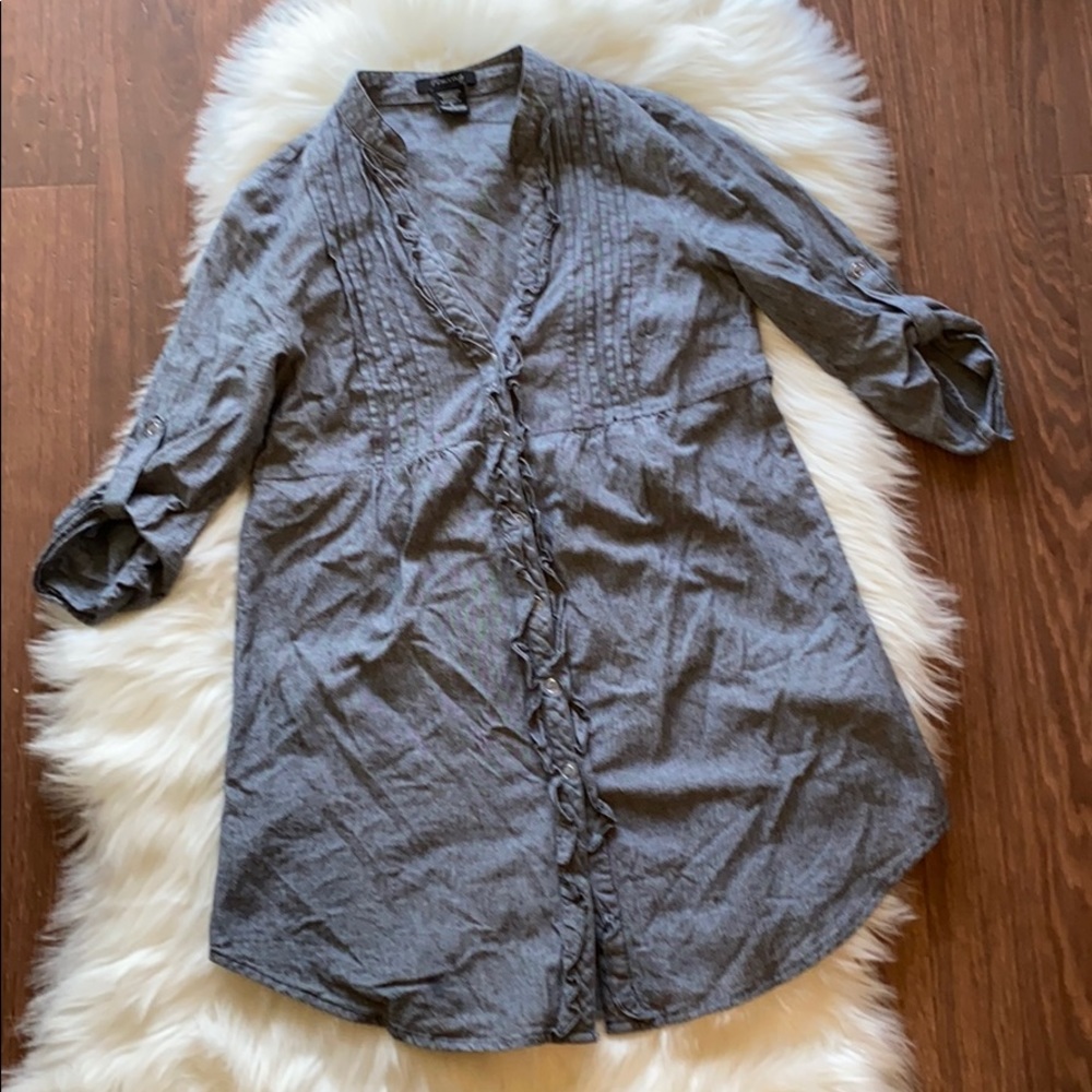 Women’s small button up tunic quarter sleeve